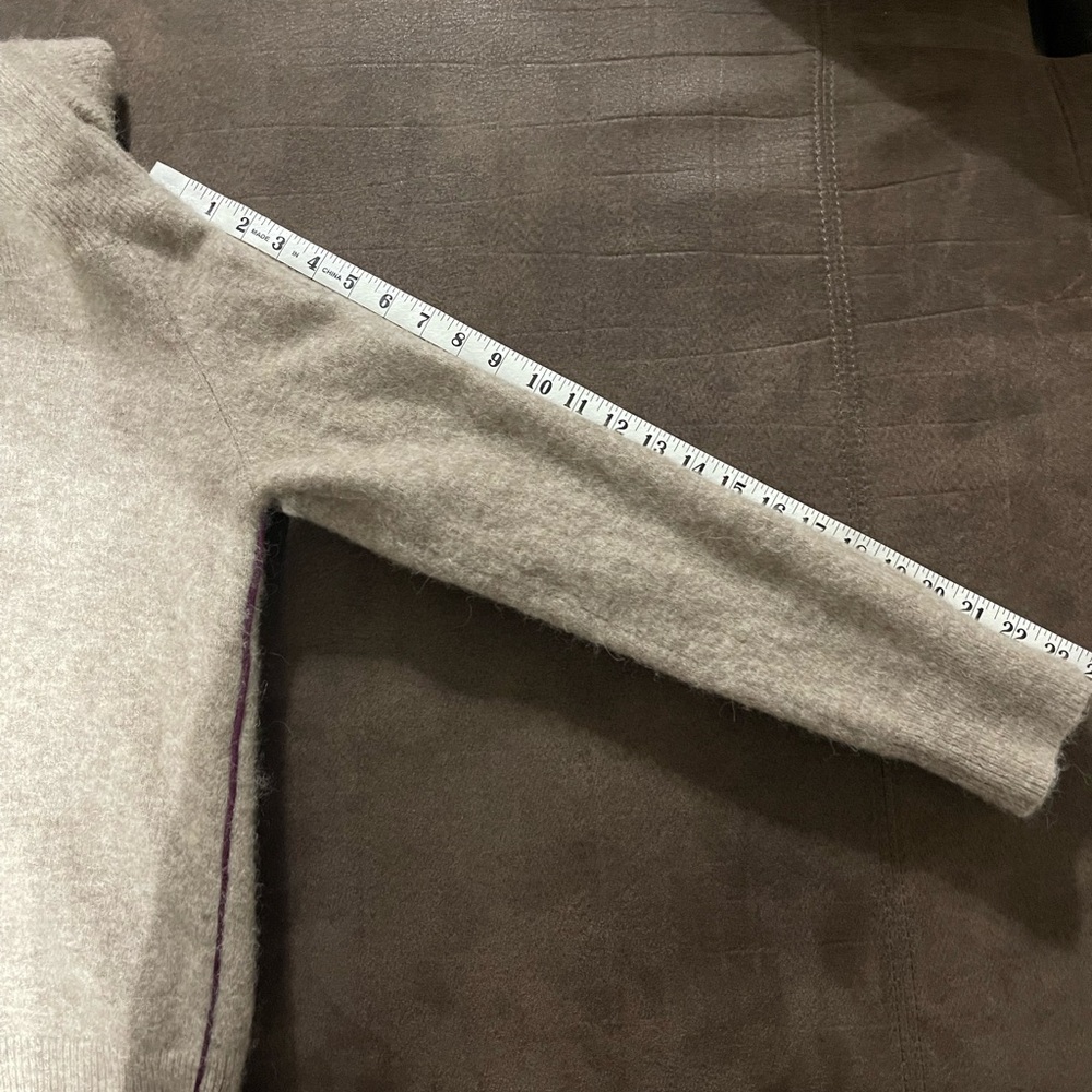 Leo & Sage Women’s Tan Cowl Neck Merino Wool/Alpaca Blend Sweater Size Medium - Picture 7 of 8